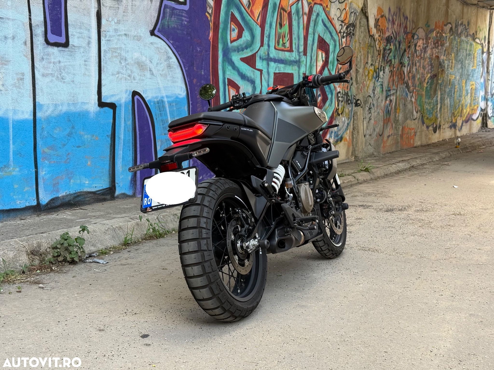 Husqvarna Svartpilen 401 - 1