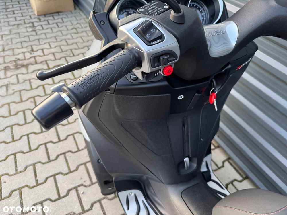 Piaggio MP-3 - 20