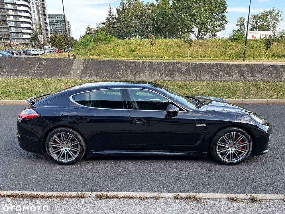 Porsche Panamera 4S - 6
