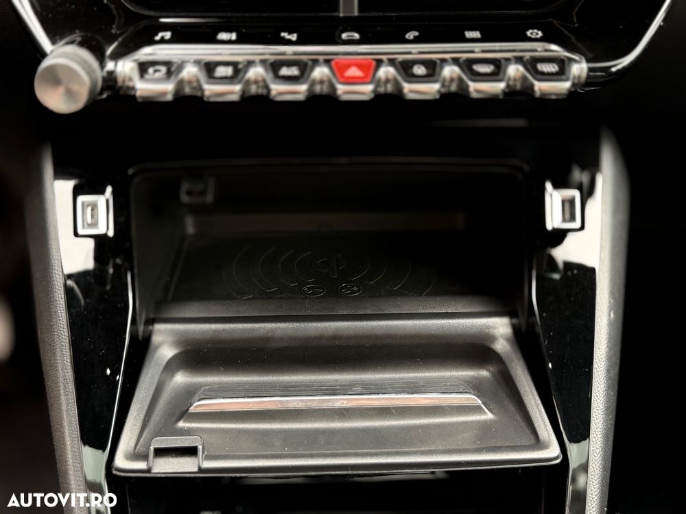Peugeot 208 PureTech 130 EAT8 GT Pack - 18