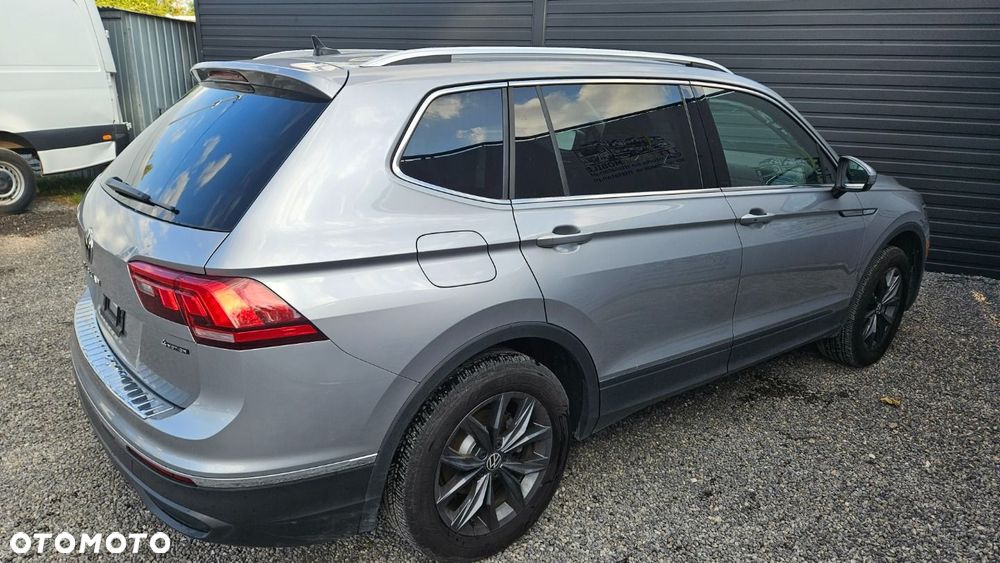 Volkswagen Tiguan - 28