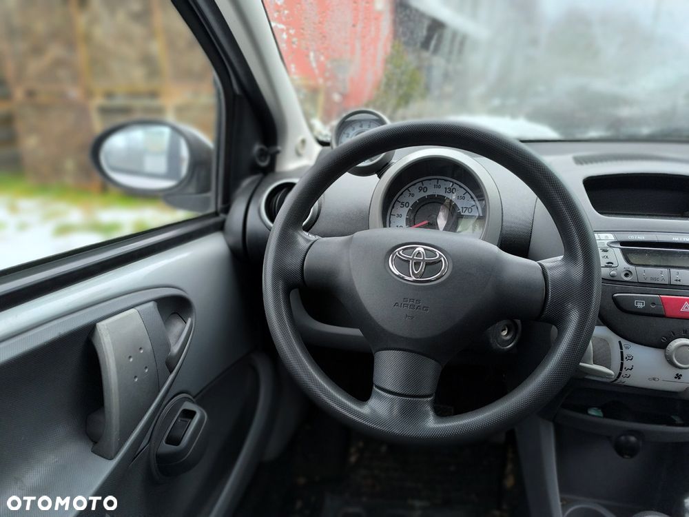 Toyota Aygo City - 6
