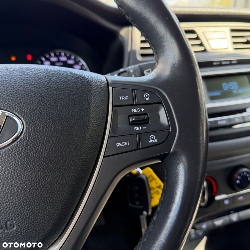 Hyundai i20 - 38