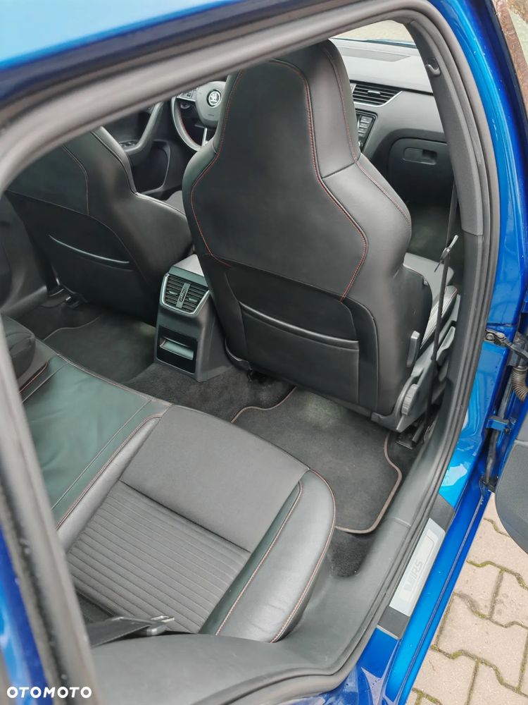 Skoda Octavia 2.0 TDI DSG RS - 12