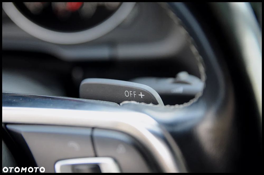 Volkswagen Scirocco 2.0 TDI BMT Perfectline R-Style DSG - 34