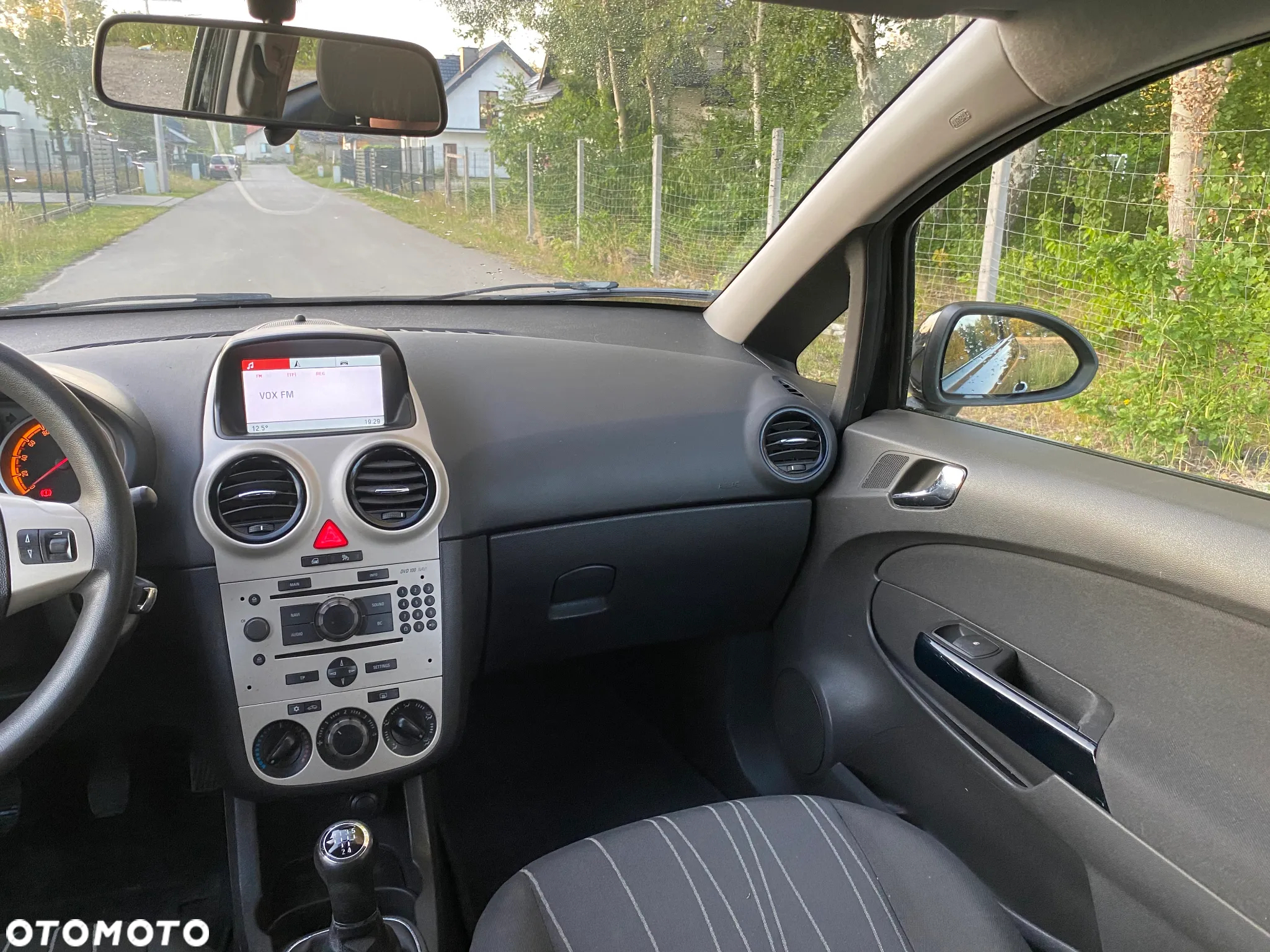 Opel Corsa 1.2 16V Navi - 18