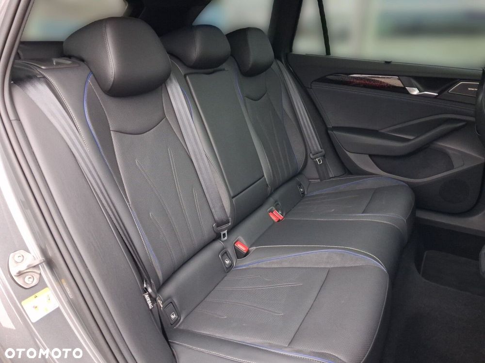 Volkswagen Passat 2025