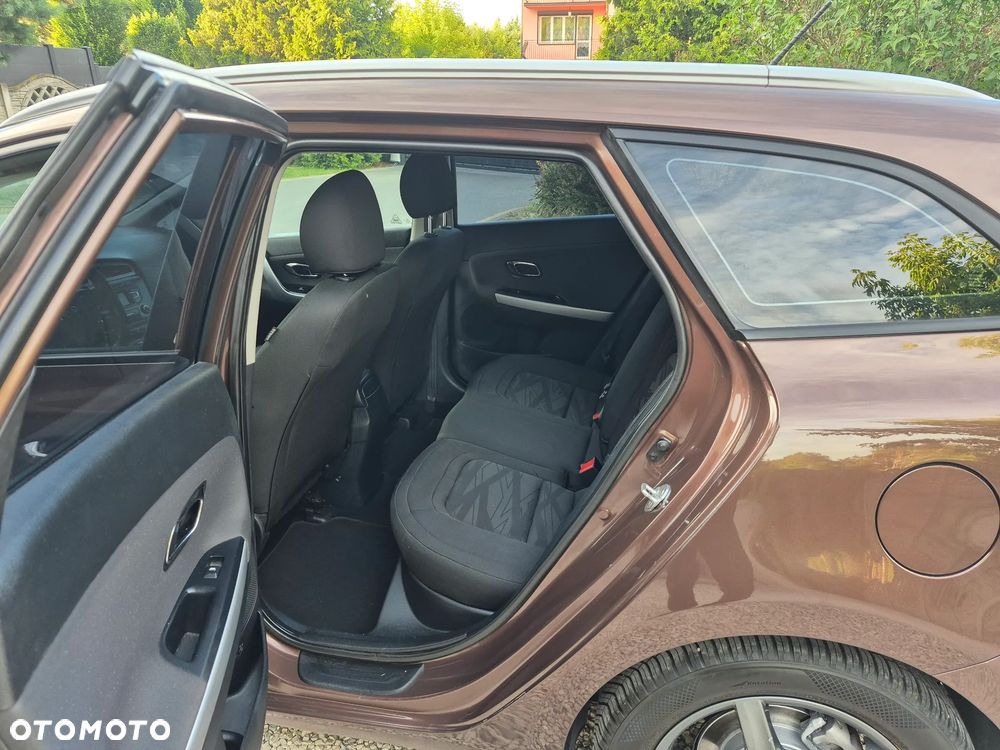 Kia Ceed 1.6 GDI Spirit - 12