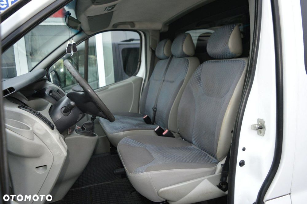 Renault Trafic - 15