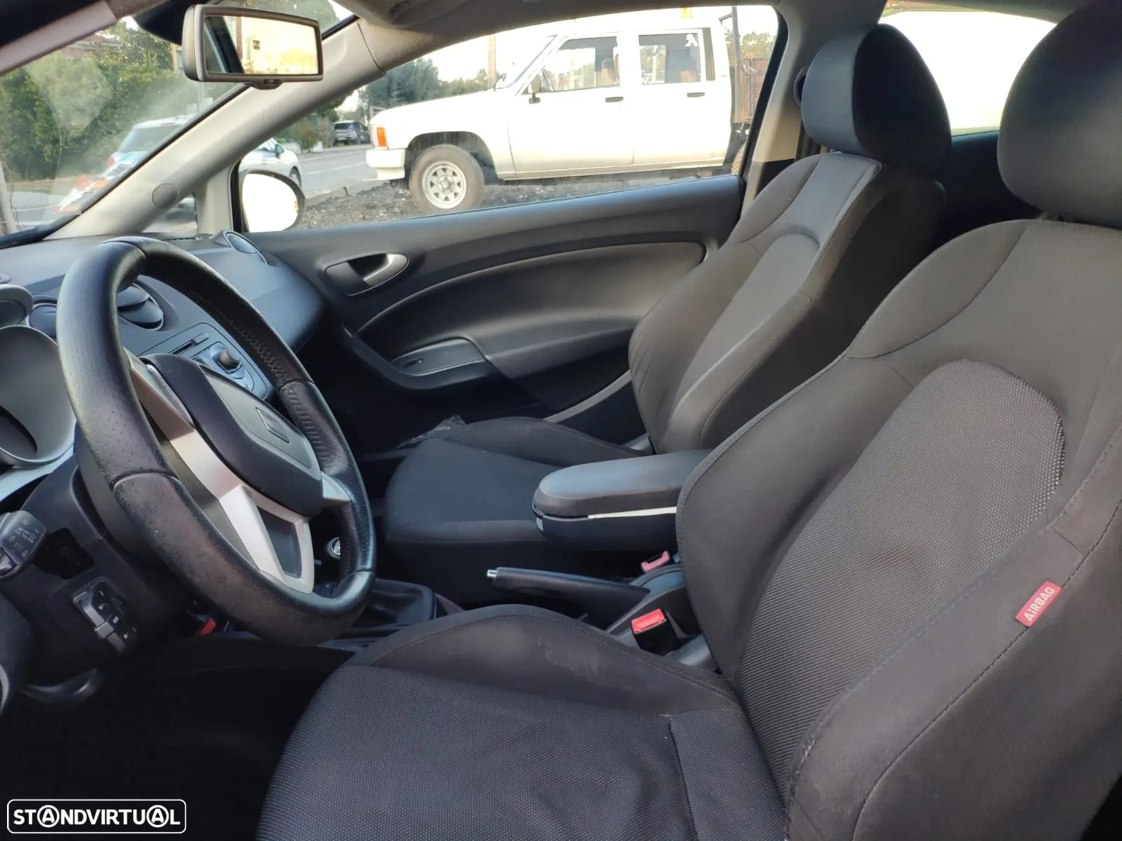 SEAT Ibiza SC 1.6 TDi Sport DPF - 4