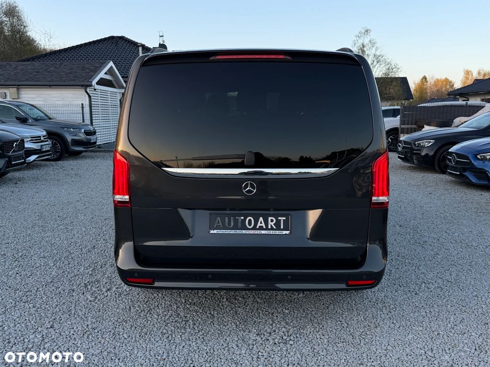 Mercedes-Benz Klasa V 300 d lang 9G-TRONIC Avantgarde - 14