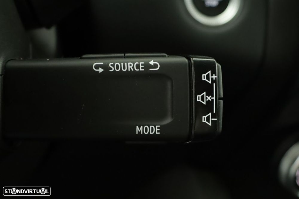 Renault Captur 1.0 TCe Techno Bi-Fuel - 19