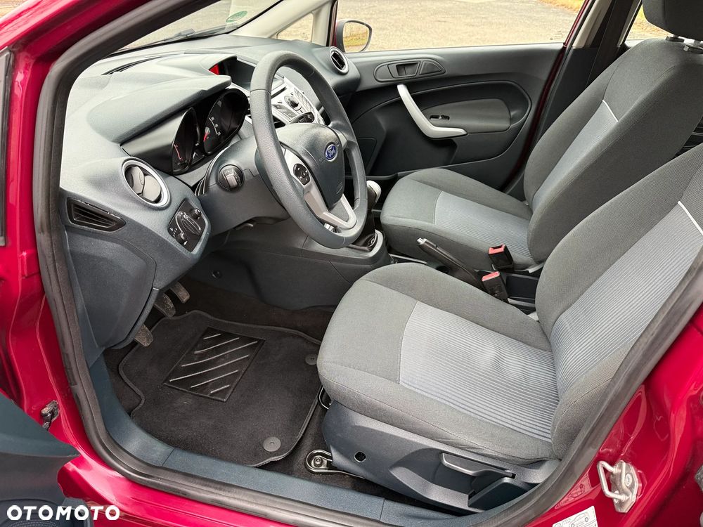 Ford Fiesta 1.25 Trend EU6 - 13