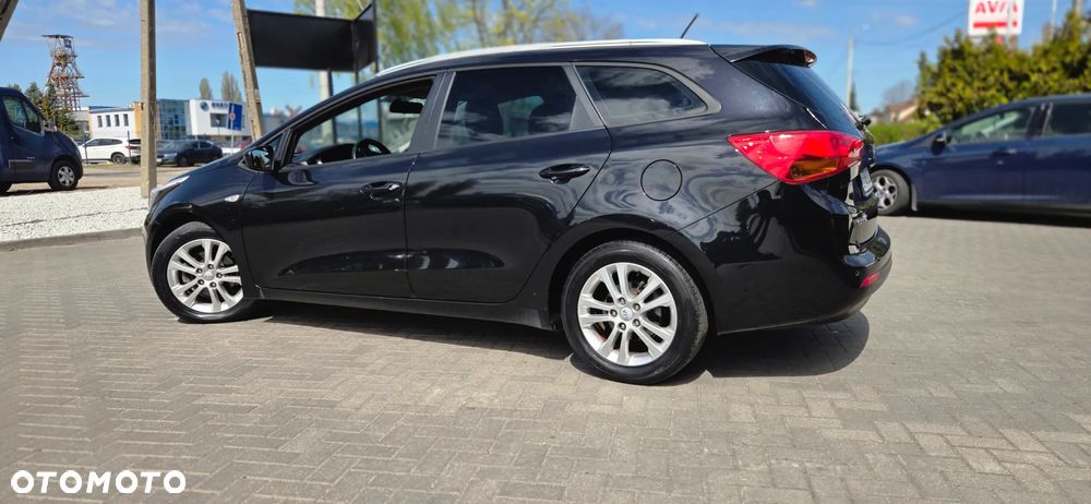 Kia Ceed 1.4 CVVT Dream-Team Edition - 8