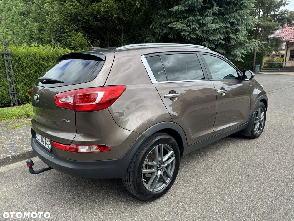 Kia Sportage 2.0 CRDI 4WD Automatik Dream-Team Edition - 6