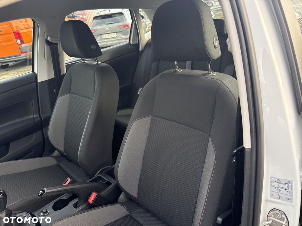 Volkswagen Polo - 11