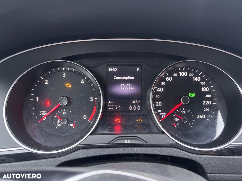 Volkswagen Passat - 19