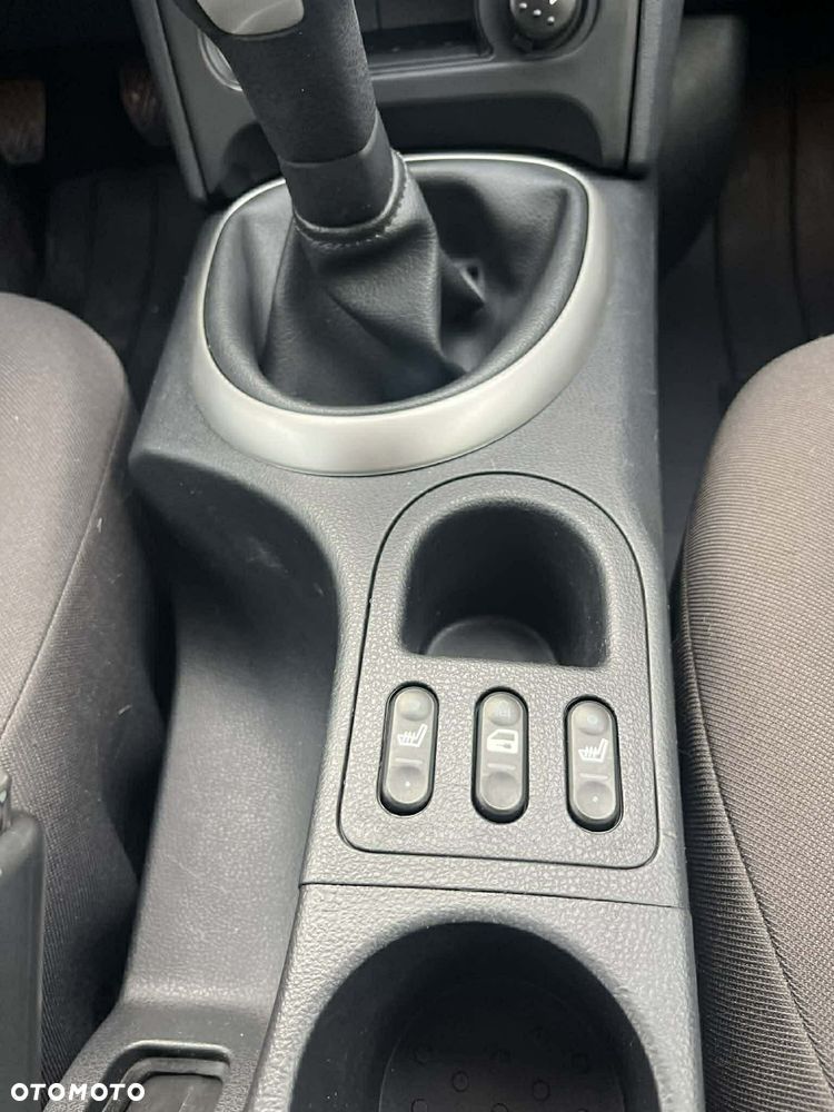 Nissan Qashqai 1.6 Visia - 9
