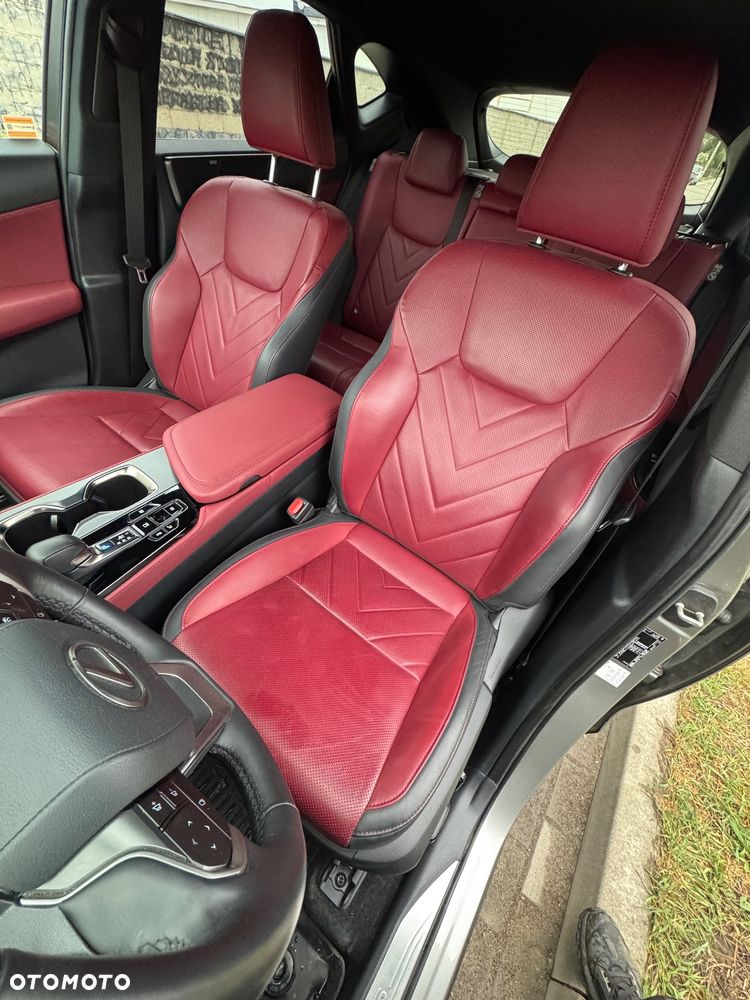 Lexus NX 350h Omotenashi AWD - 11