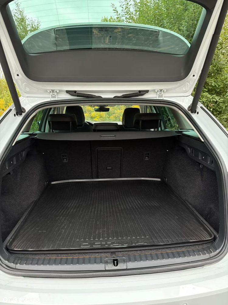 Skoda Octavia 1.4 TSI Plug-In Hybrid Style DSG - 8
