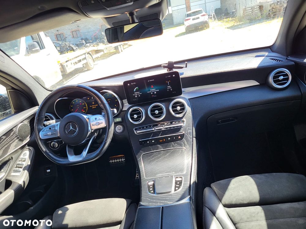 Mercedes-Benz GLC 220 d 4Matic 9G-TRONIC AMG Line Plus - 18