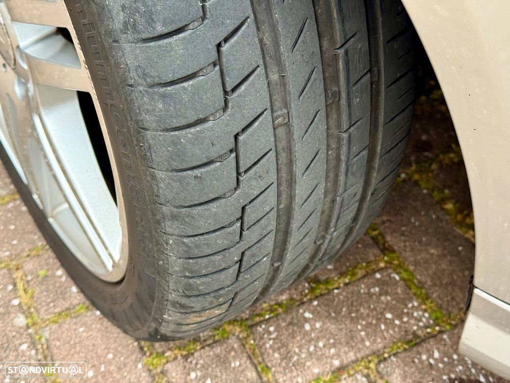 Mercedes-Benz E 220 CDI Avantgarde BlueEfficiency - 4