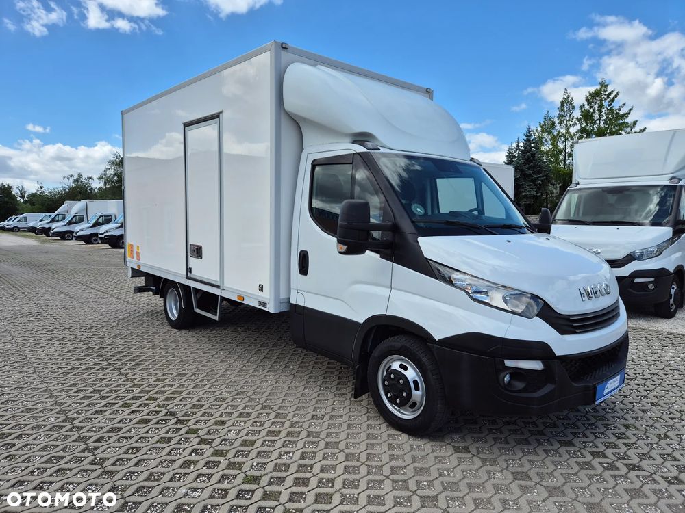 Iveco Daily 35C16 Hi-Matic, kontener 8PAL, winda 750KG, 133 600KM, klimatyzacja, webasto, drzwi boczne - 3