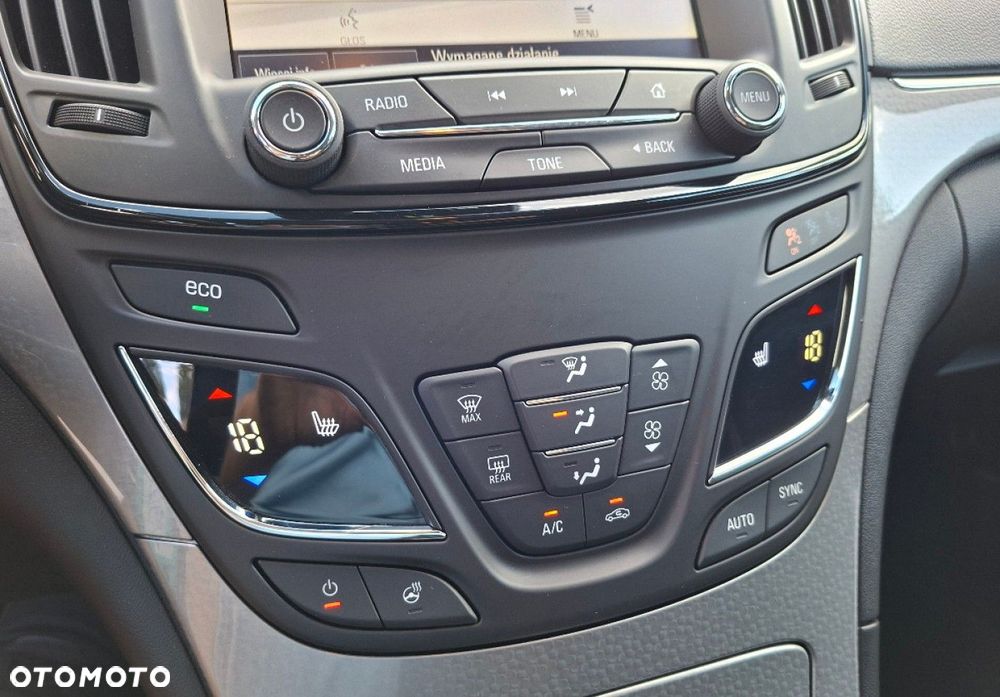 Opel Insignia - 30
