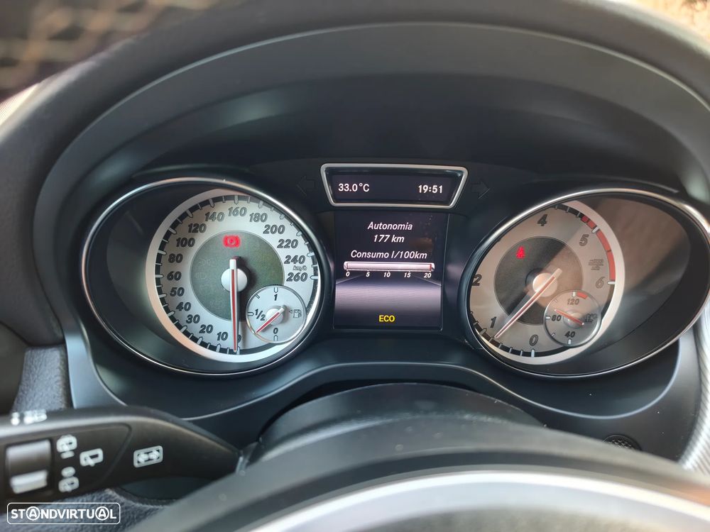 Mercedes-Benz GLA 200 (CDI) d Urban - 24