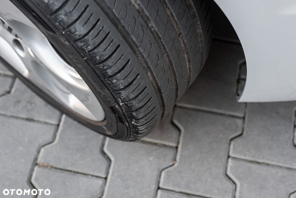 Volkswagen Golf 2.0 GTI - 27