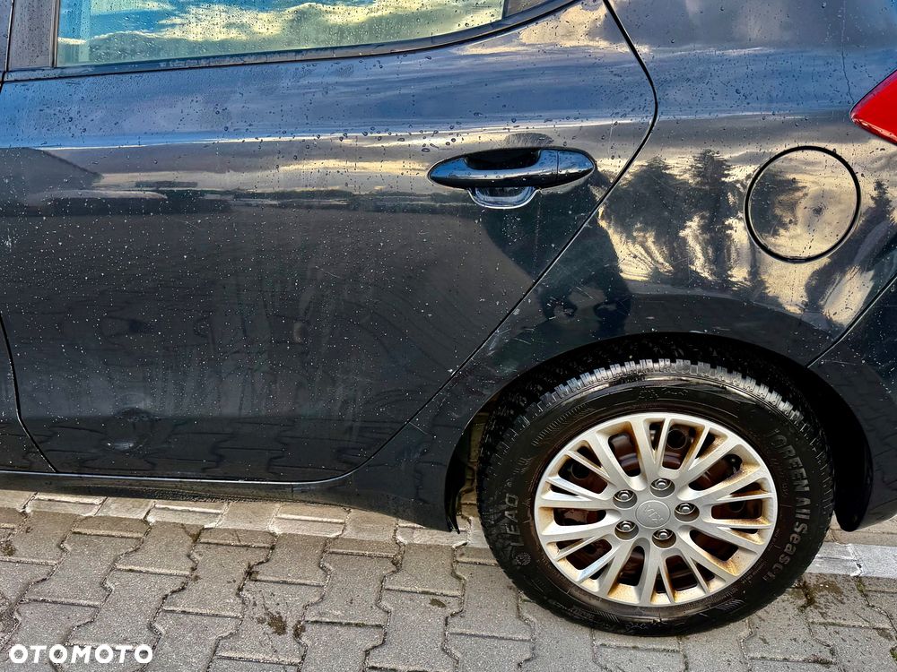 Kia Ceed - 17