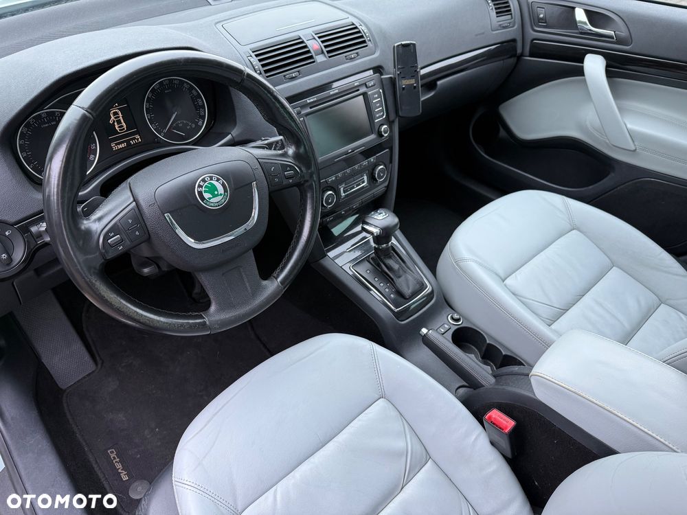 Skoda Octavia 2.0 TDI DPF L&K DSG - 12