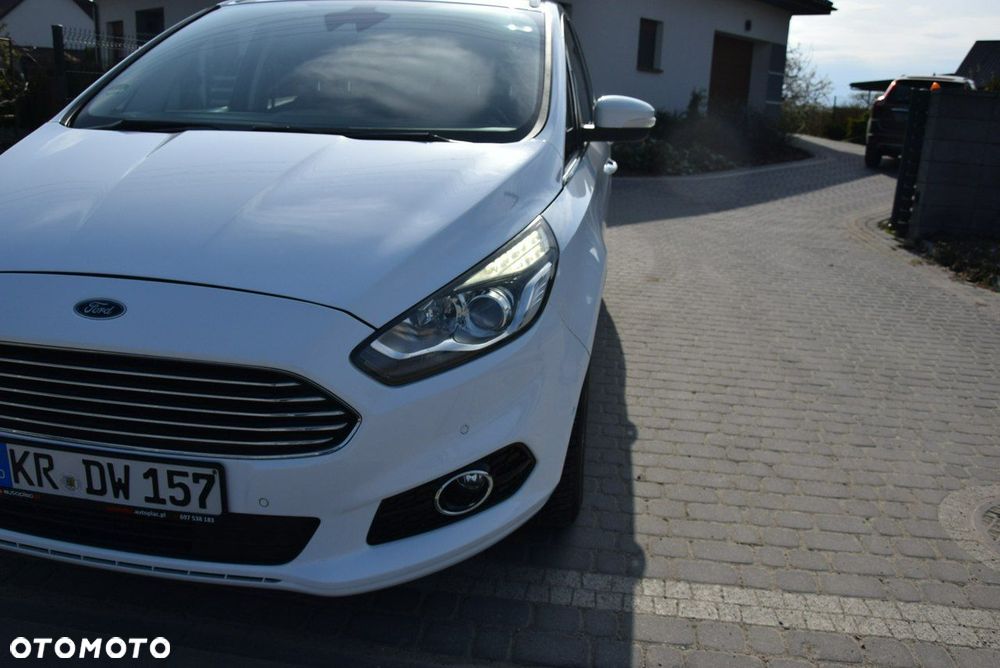 Ford S-Max 2.0 TDCi Titanium - 24