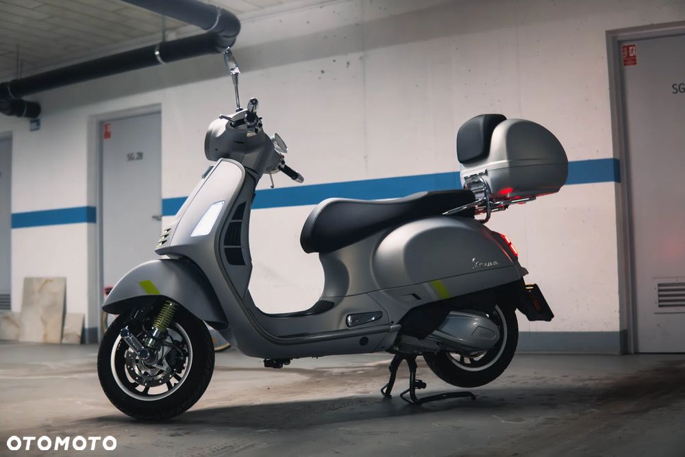 Vespa GTS - 11