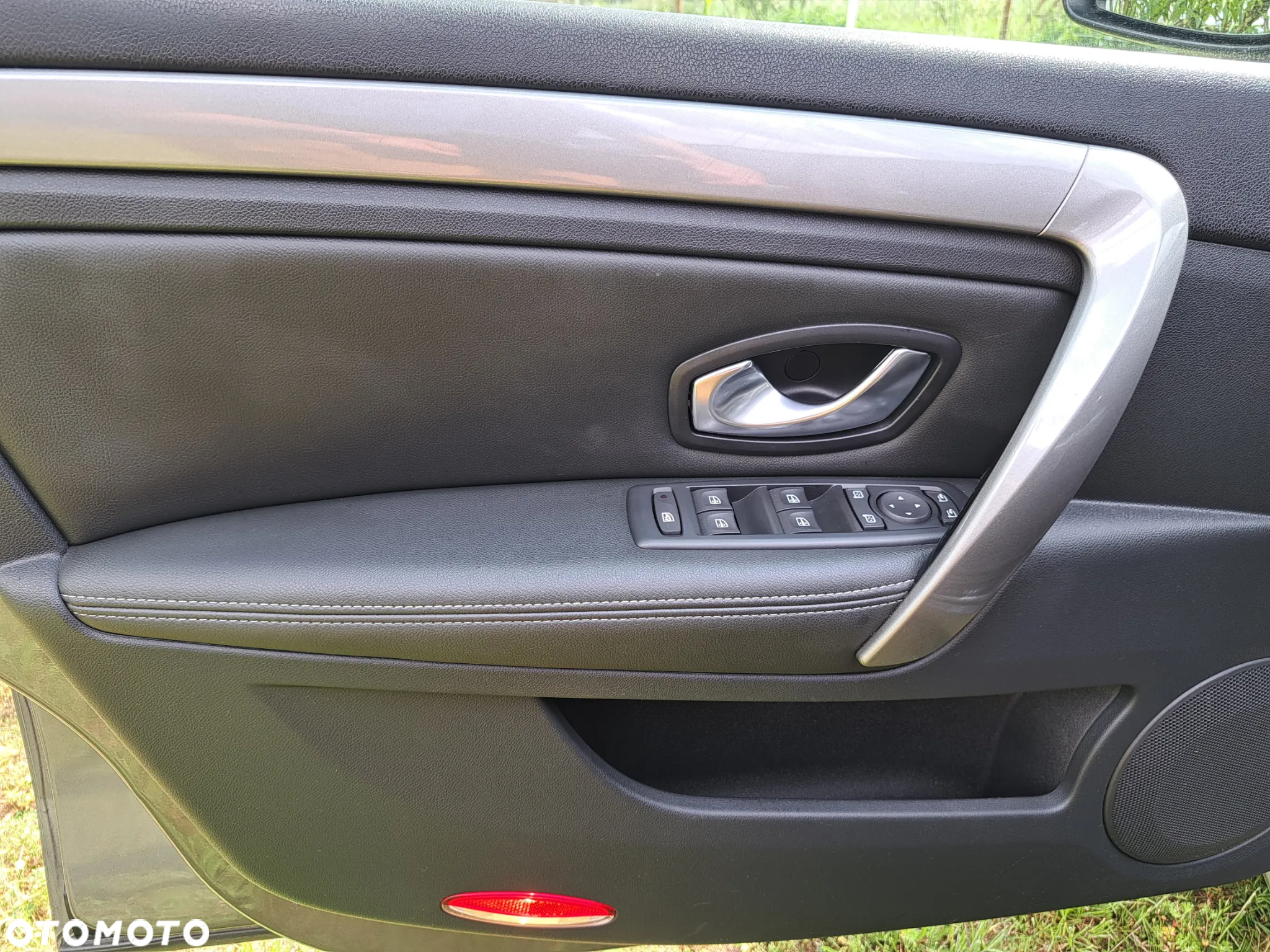 Renault Laguna dCi 110 FAP Limited - 10