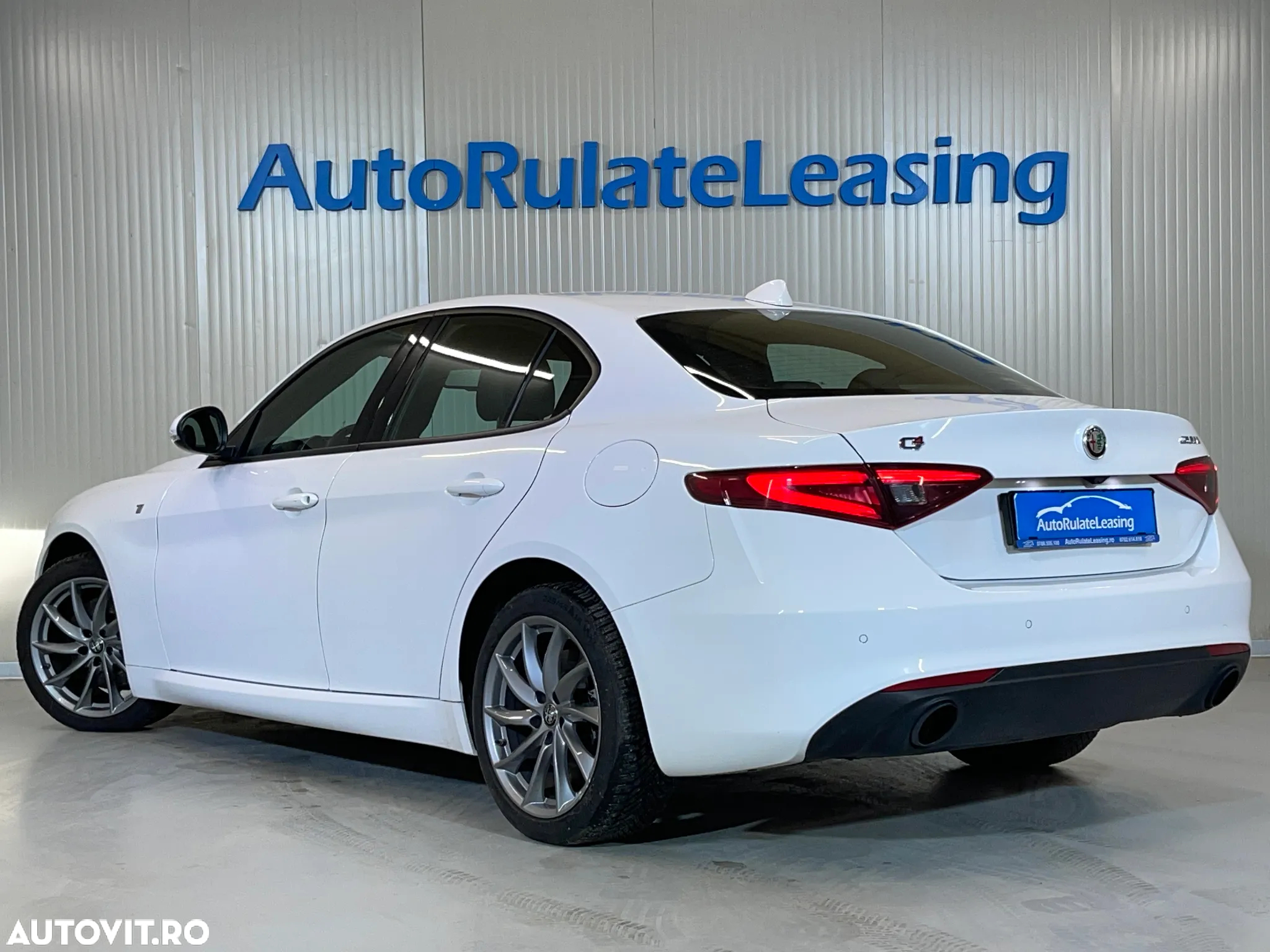 Alfa Romeo Giulia 2.0 Turbo AWD AT8 Ti - 4