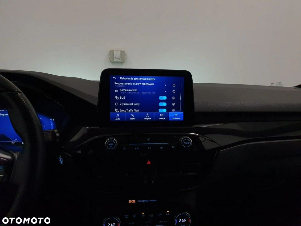 Ford Kuga 2.0 EcoBlue Hybrid ST-LINE X - 21
