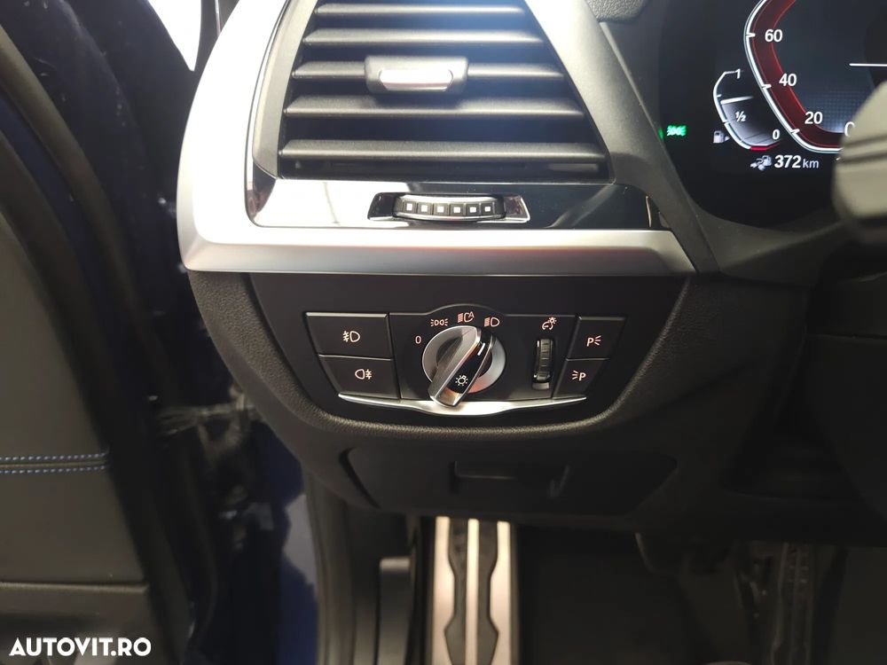 BMW X3 xDrive30e AT PHEV - 24