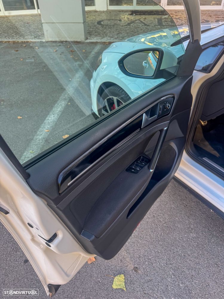 VW Golf 2.0 TSi GTi Performance - 21
