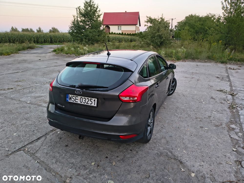 Ford Focus 1.6 Trend - 6