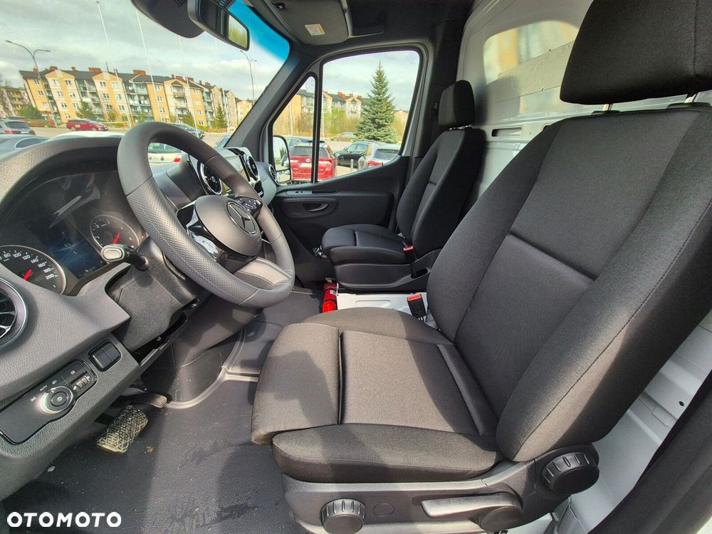 Mercedes-Benz Sprinter 519 CDI OM654 - 12