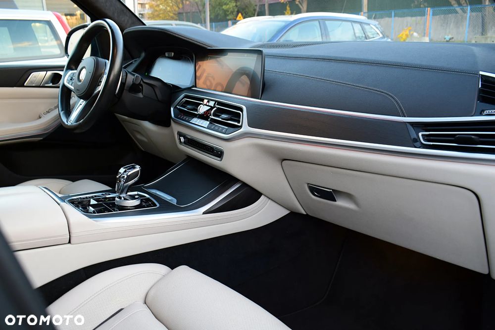 BMW X7 xDrive40i sport - 10