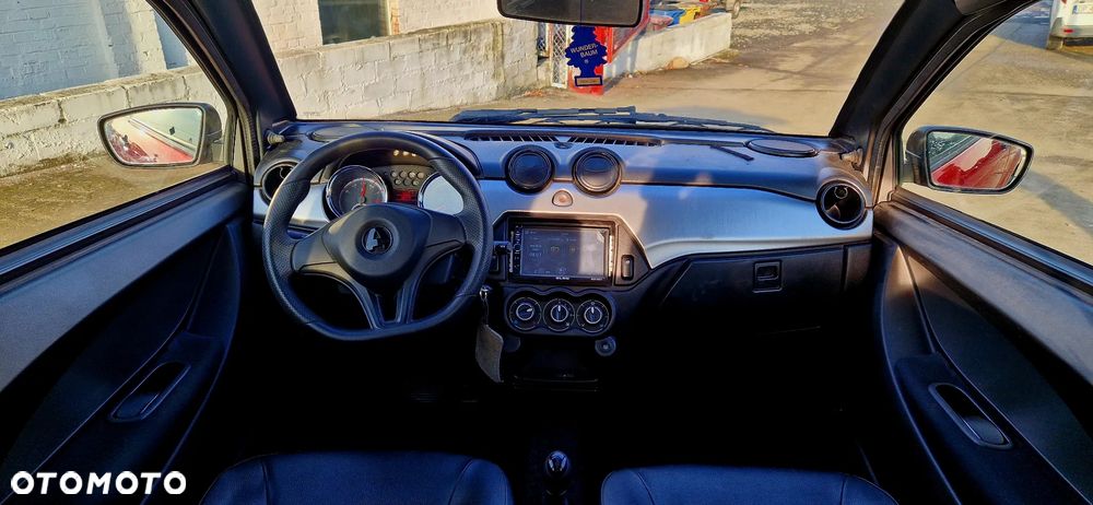 Aixam Crossover - 12