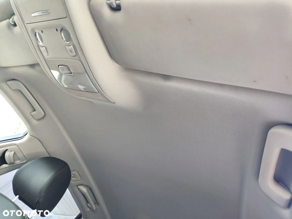 Audi A4 Avant 2.0 TDI - 11