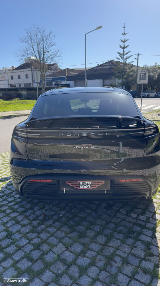 Porsche Macan Electric 4 - 8