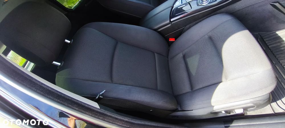 BMW Seria 5 520d xDrive - 26