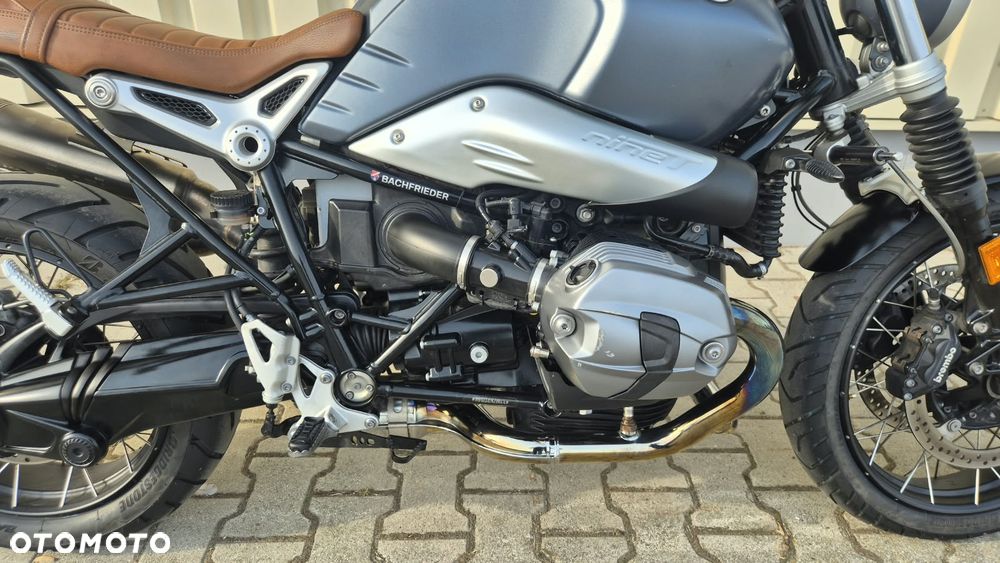 BMW R - 19