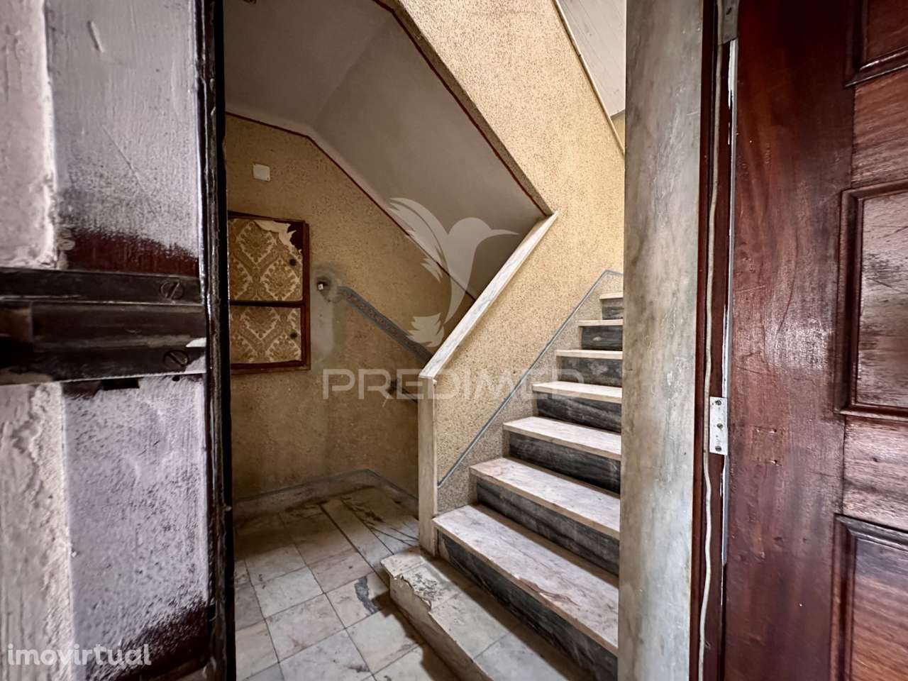 2 Prédios em Santa Iria da Azoia - Grande imagem: 4/40