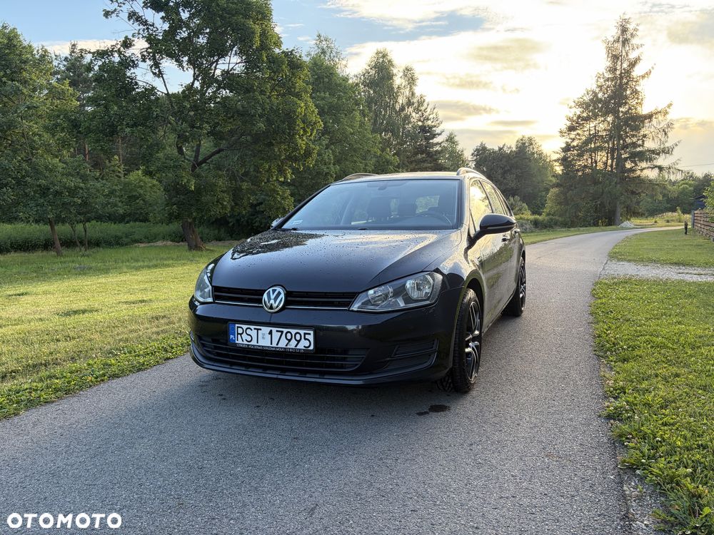 Volkswagen Golf - 6