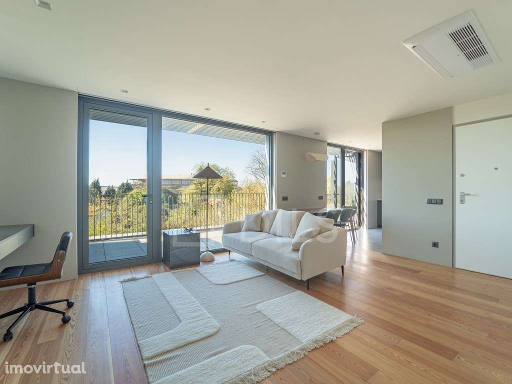 T0 novo com terraço e mobilado, em condomínio exclusivo, na Senhora... - Grande imagem: 3/30